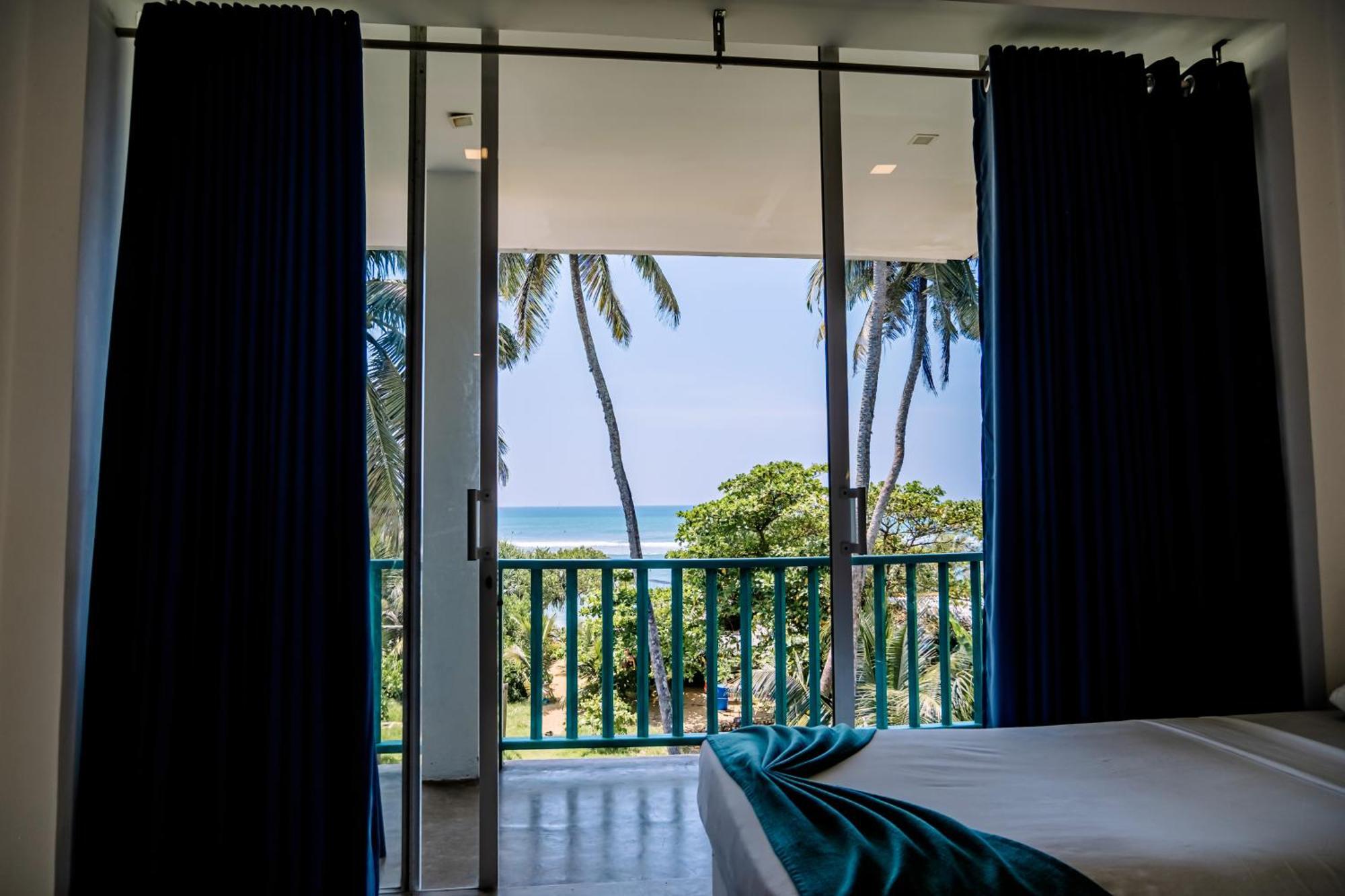 Somerset Mirissa Beach Exterior photo